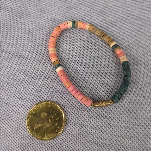 🎉 3/$20 Lot of 8 Bracelets - Picture 11 of 16